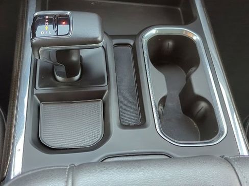 Used 2022 Chevrolet Silverado 1500 LT Trail Boss w/ LT Trail Boss Premium Package image 9