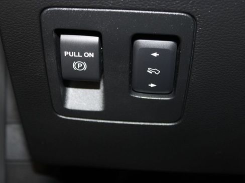 Used 2019 Ford F150 Lariat w/ Equipment Group 502A Luxury AWD/4WD image 56