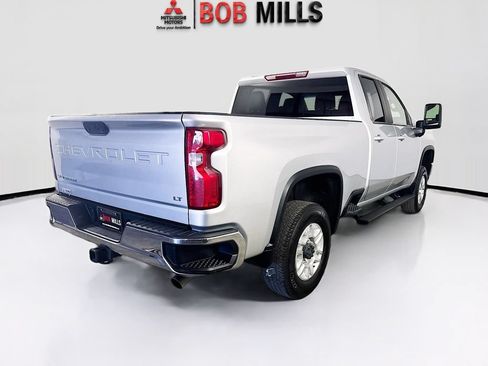 Used 2022 Chevrolet Silverado 2500 LT w/ Convenience Package AWD/4WD image 7