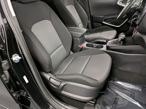 Used 2020 Kia Soul LX image 29