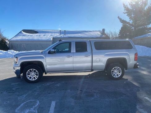 Used 2018 GMC Sierra 1500 SLE w/ SLE Value Package image 9