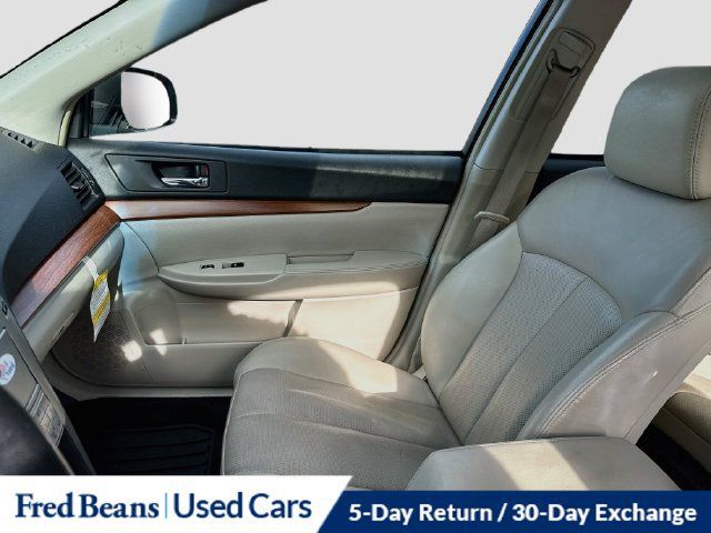 Used 2014 Subaru Outback 2.5i Limited w/ Moonroof Package AWD/4WD image 30