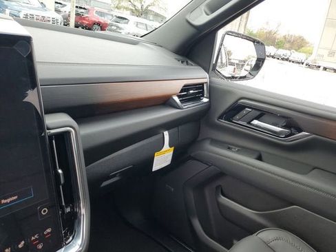 New 2026 GMC Yukon XL Denali w/ Sun & Power Step Package image 25