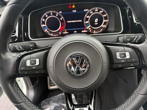 Used 2019 Volkswagen Golf R 4-Door image 27