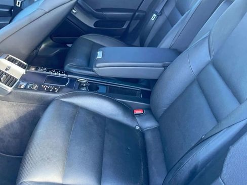 Used 2015 Porsche Panamera S RWD image 40