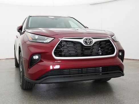 New 2026 Toyota Highlander XLE AWD/4WD image 30