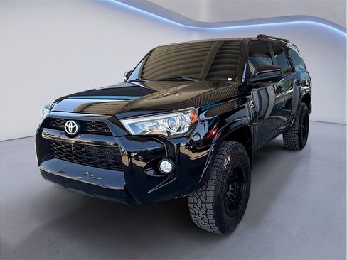 Used 2019 Toyota 4Runner SR5 RWD image 1