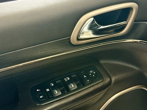 Used 2014 Jeep Grand Cherokee Summit image 18