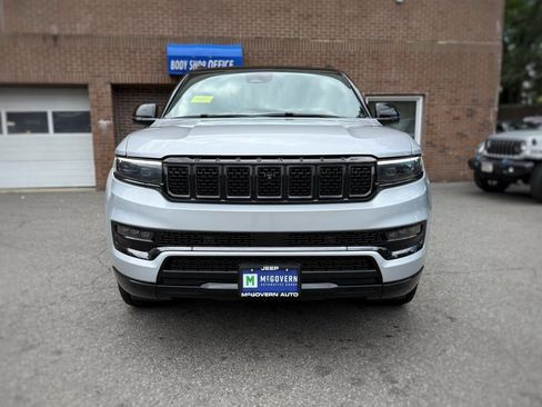 Used 2024 Jeep Grand Wagoneer L Series II w/ Quick Order Packagew 28T AWD/4WD image 2