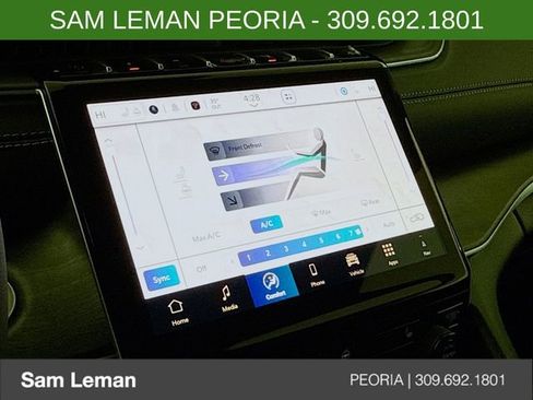 New 2025 Jeep Grand Cherokee Limited w/ Black Appearance Package image 16