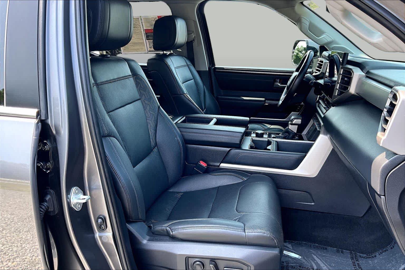 Used 2024 Toyota Tundra Limited AWD/4WD image 16
