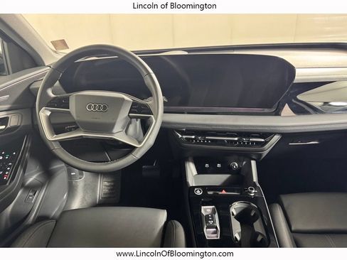 Used 2025 Audi Q6 e-tron Premium Plus w/ Premium Plus AWD/4WD image 18