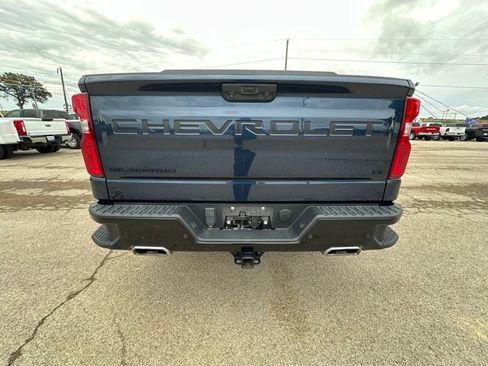 Used 2022 Chevrolet Silverado 1500 LT Trail Boss w/ LT Trail Boss Premium Package AWD/4WD image 8