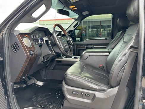 Used 2013 Ford F250 Platinum w/ FX4 Off Road Pkg image 11