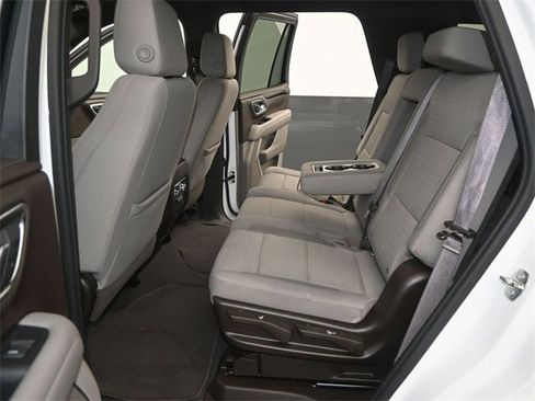 Used 2021 GMC Yukon SLE image 13