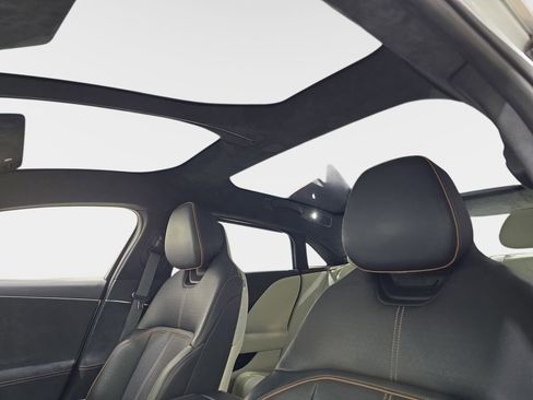 Used 2022 Lucid Air Grand Touring image 33