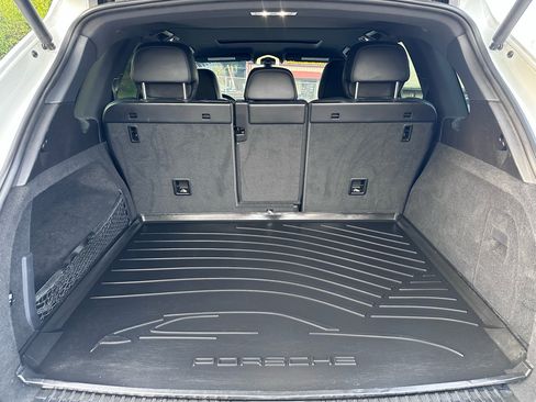 Used 2016 Porsche Cayenne image 42