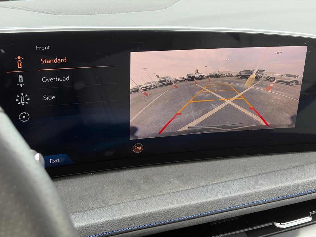Used 2024 Cadillac XT4 Sport AWD/4WD image 30
