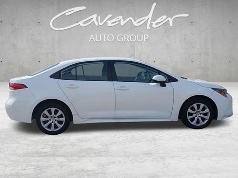 Used 2024 Toyota Corolla LE FWD image 17