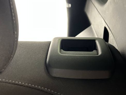 Used 2025 Chevrolet Equinox LT AWD/4WD image 18