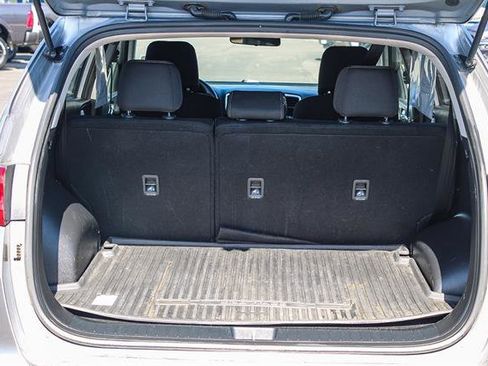 Used 2020 Kia Sportage LX image 24