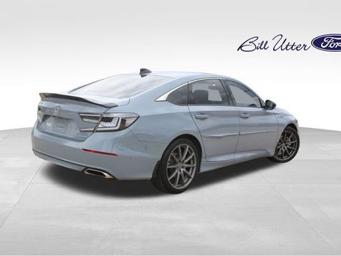 Used 2022 Honda Accord Sport image 5
