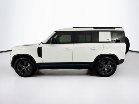 Used 2023 Land Rover Defender 110 SE AWD/4WD image 8