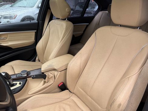 Used 2017 BMW 330e image 18