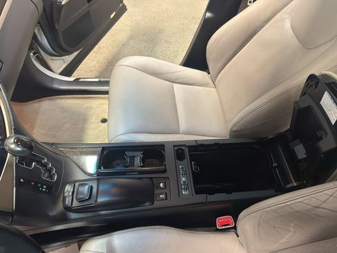 Used 2013 Lexus RX 450h FWD w/ Navigation Pkg image 20