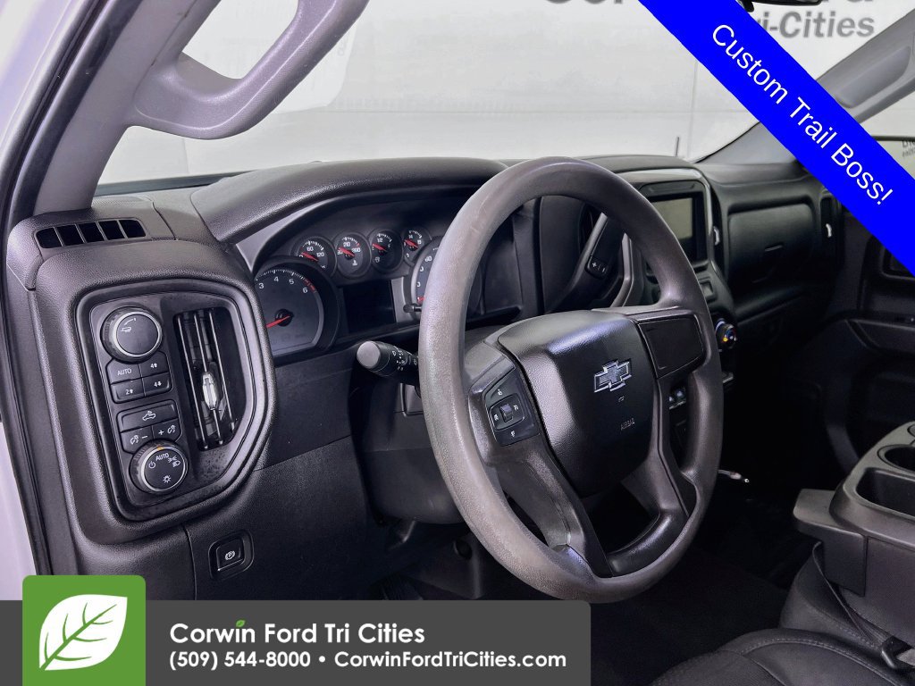 Used 2019 Chevrolet Silverado 1500 Custom Trail Boss w/ Custom Convenience Package AWD/4WD image 3