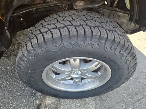 Used 2007 Toyota FJ Cruiser 4WD image 30