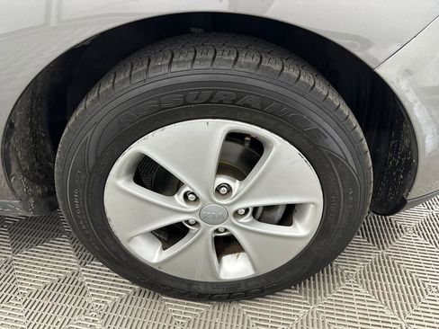 Used 2015 Kia Soul FWD image 12