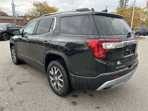 Used 2023 GMC Acadia SLE w/ Driver Convenience Package image 7
