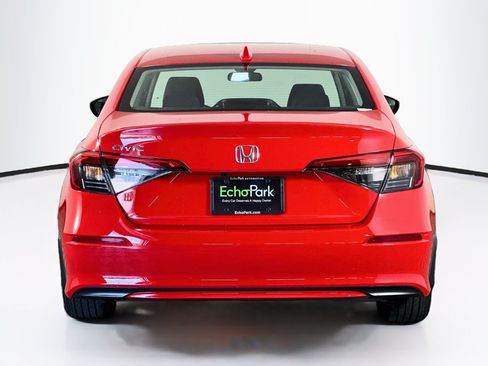 Used 2024 Honda Civic EX image 7