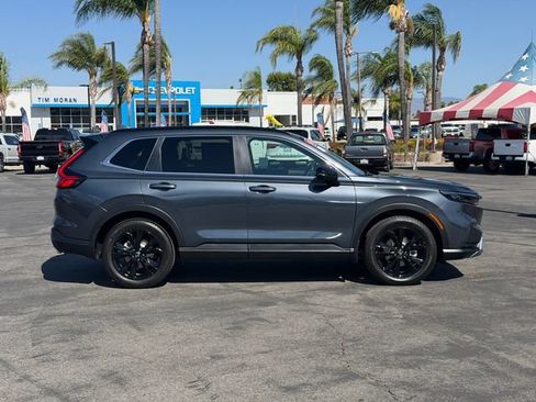 Used 2024 Honda CR-V Sport Touring image 4