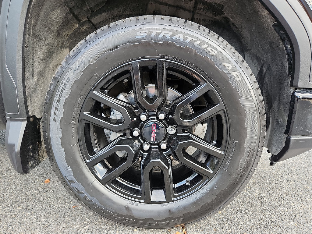 Used 2025 GMC Sierra 1500 Elevation w/ X31 Off-Road Package AWD/4WD image 8