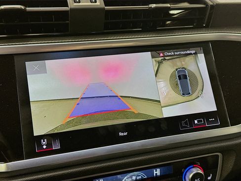 Used 2023 Audi Q3 2.0T Premium Plus w/ Premium Plus Package image 22