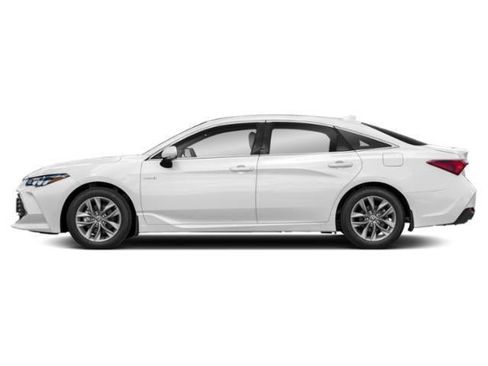 Used 2021 Toyota Avalon XLE FWD image 2