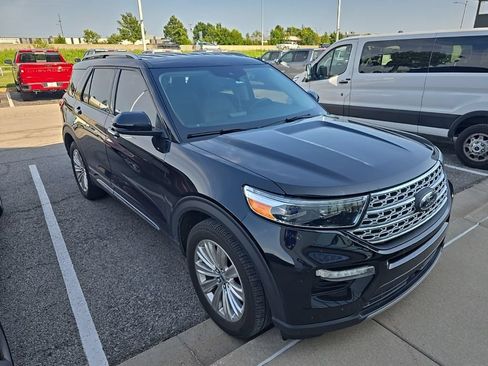 Used 2021 Ford Explorer Limited w/ Equipment Group 301A AWD/4WD image 1