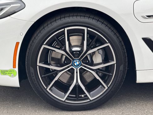 Certified 2023 BMW 530e xDrive w/ M Sport Package image 36
