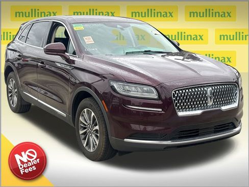 Used 2023 Lincoln Nautilus FWD image 1