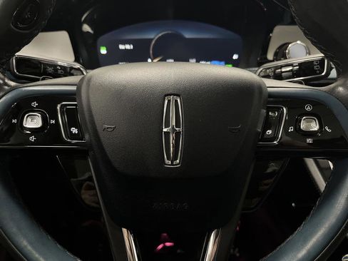 Used 2021 Lincoln Corsair Grand Touring w/ Equipment Group 301A image 17