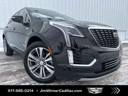 Certified 2025 Cadillac XT5 Premium Luxury image 2