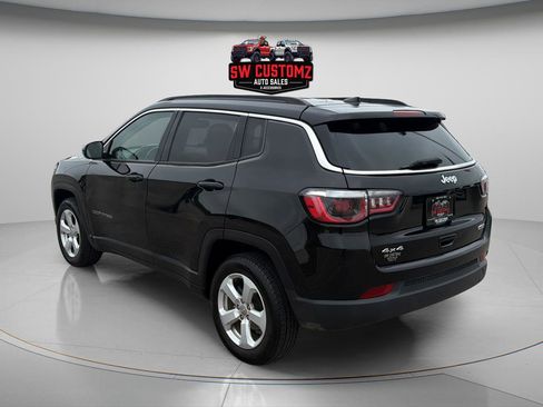 Used 2019 Jeep Compass Latitude AWD/4WD image 5