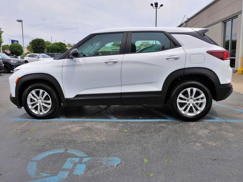 Used 2022 Chevrolet TrailBlazer LS FWD image 8