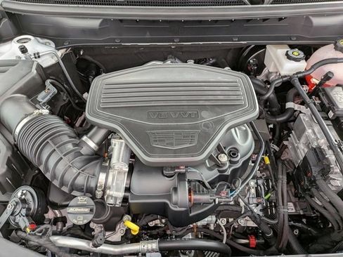 New 2025 Cadillac XT5 Premium Luxury w/ LPO, Floor Liner Package image 30