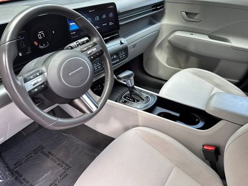 Used 2024 Hyundai Kona SEL FWD image 10