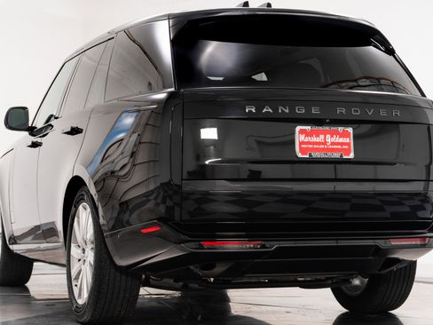 Used 2024 Land Rover Range Rover SE image 7