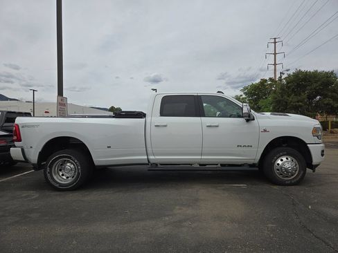 Used 2024 RAM 3500 Laramie w/ Sport Appearance Package AWD/4WD image 4