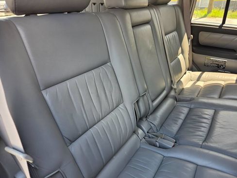 Used 2003 Toyota Land Cruiser AWD/4WD image 39